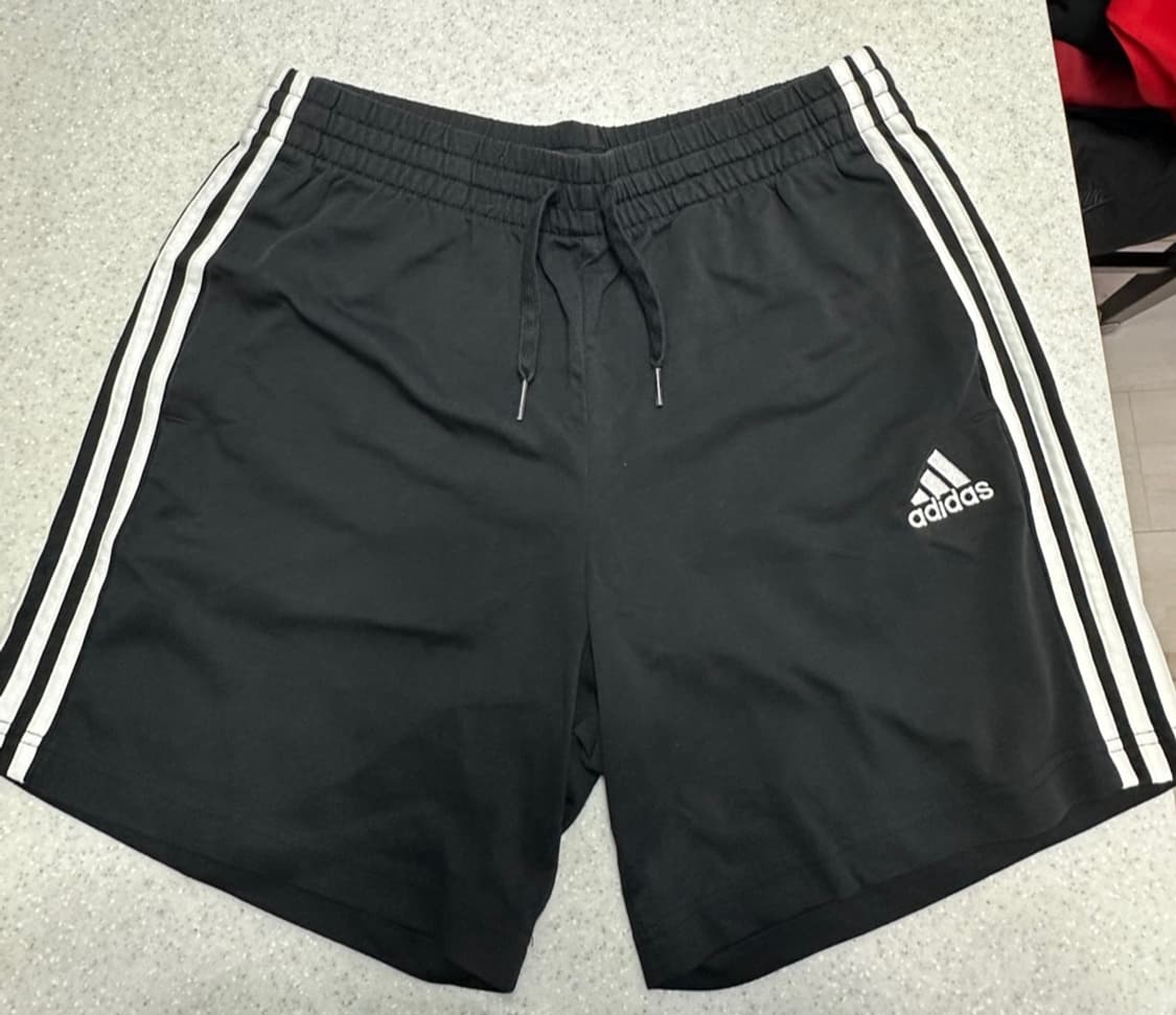아디다스 3선 반바지 상품이미지1