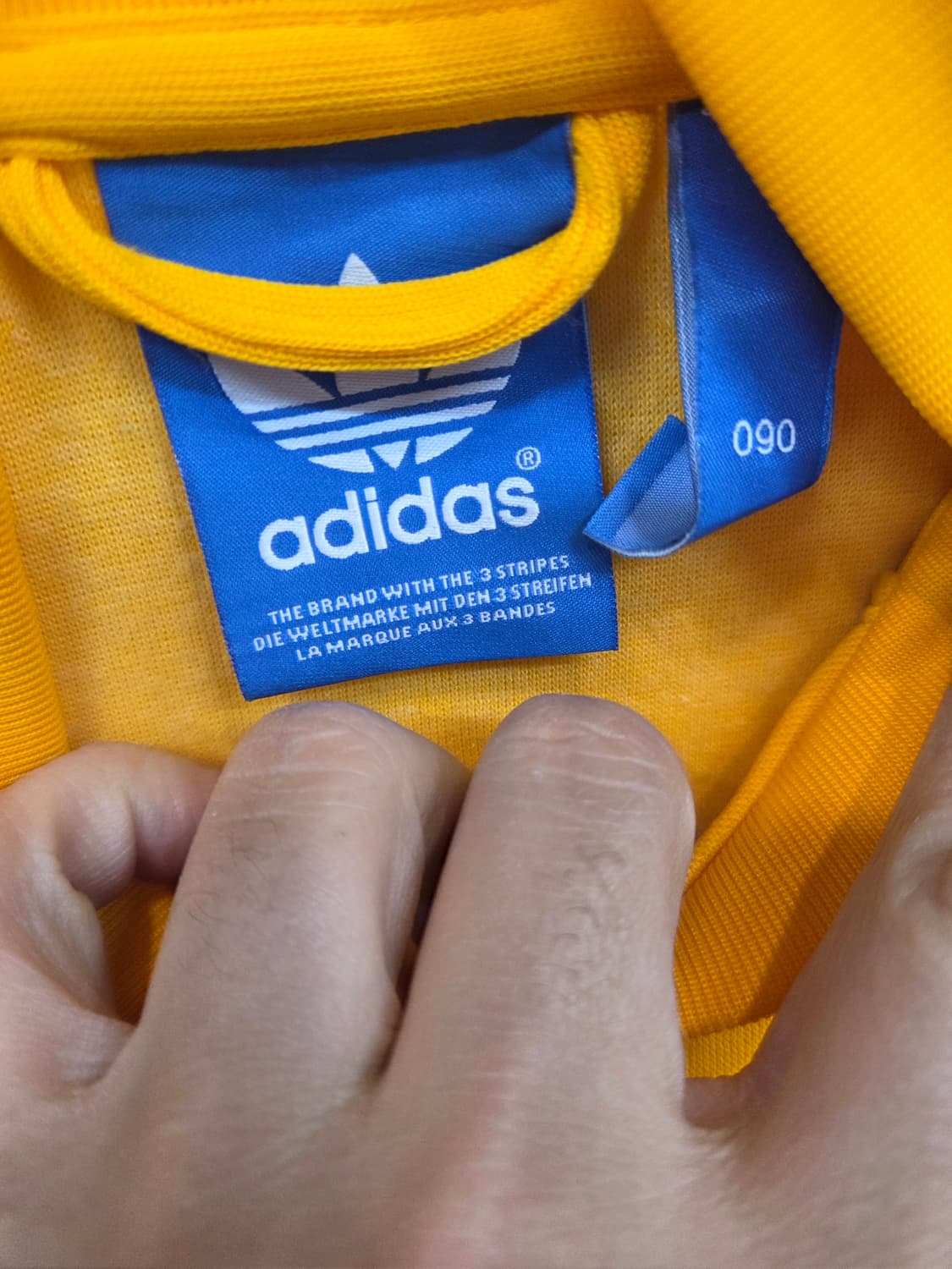 아디다스 슈퍼스타 트랙탑 져지 노랑 90 상품이미지3