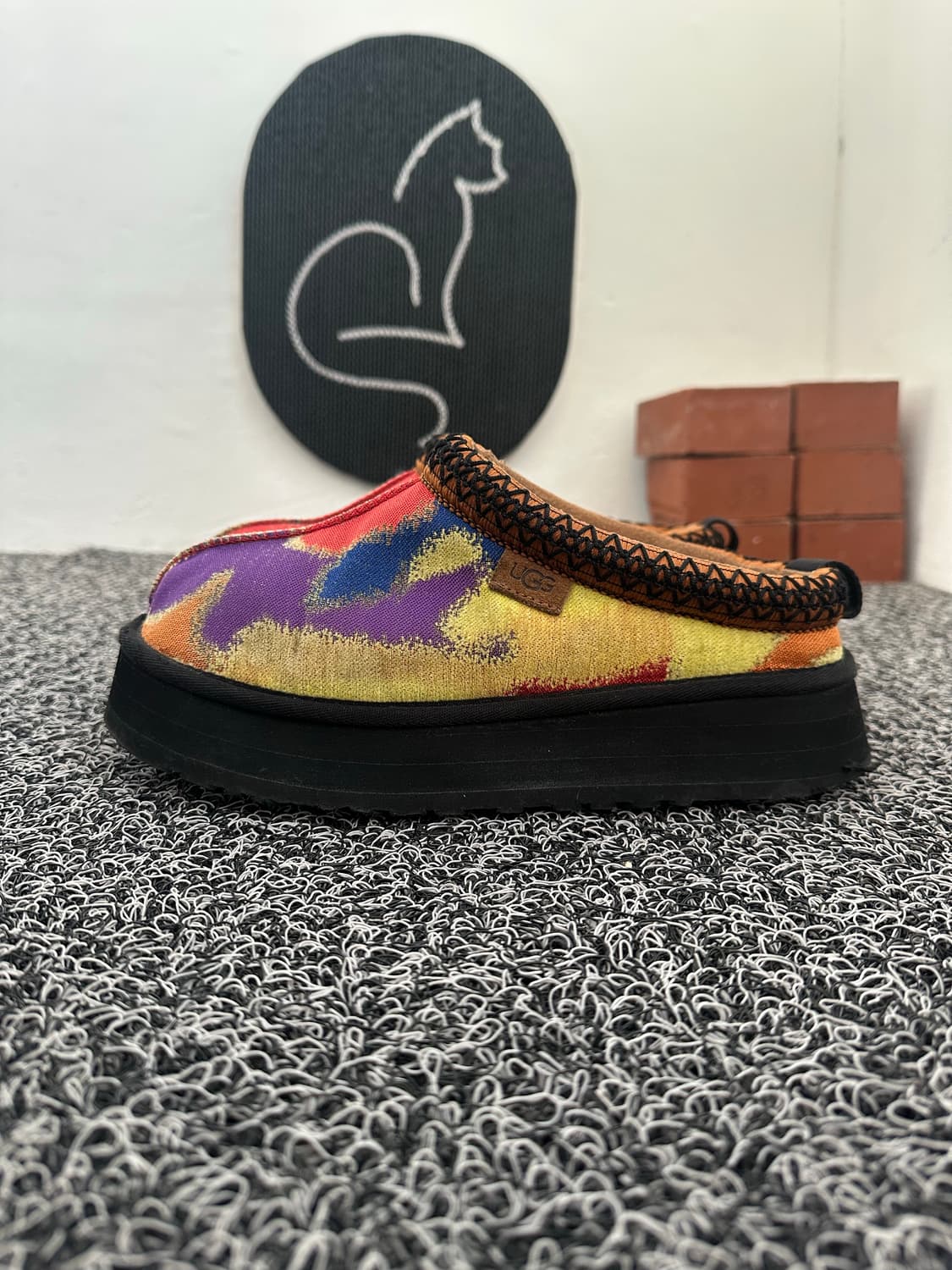 UGG 어그 타즈 슬리퍼 멀티컬러 250mm 상품이미지2