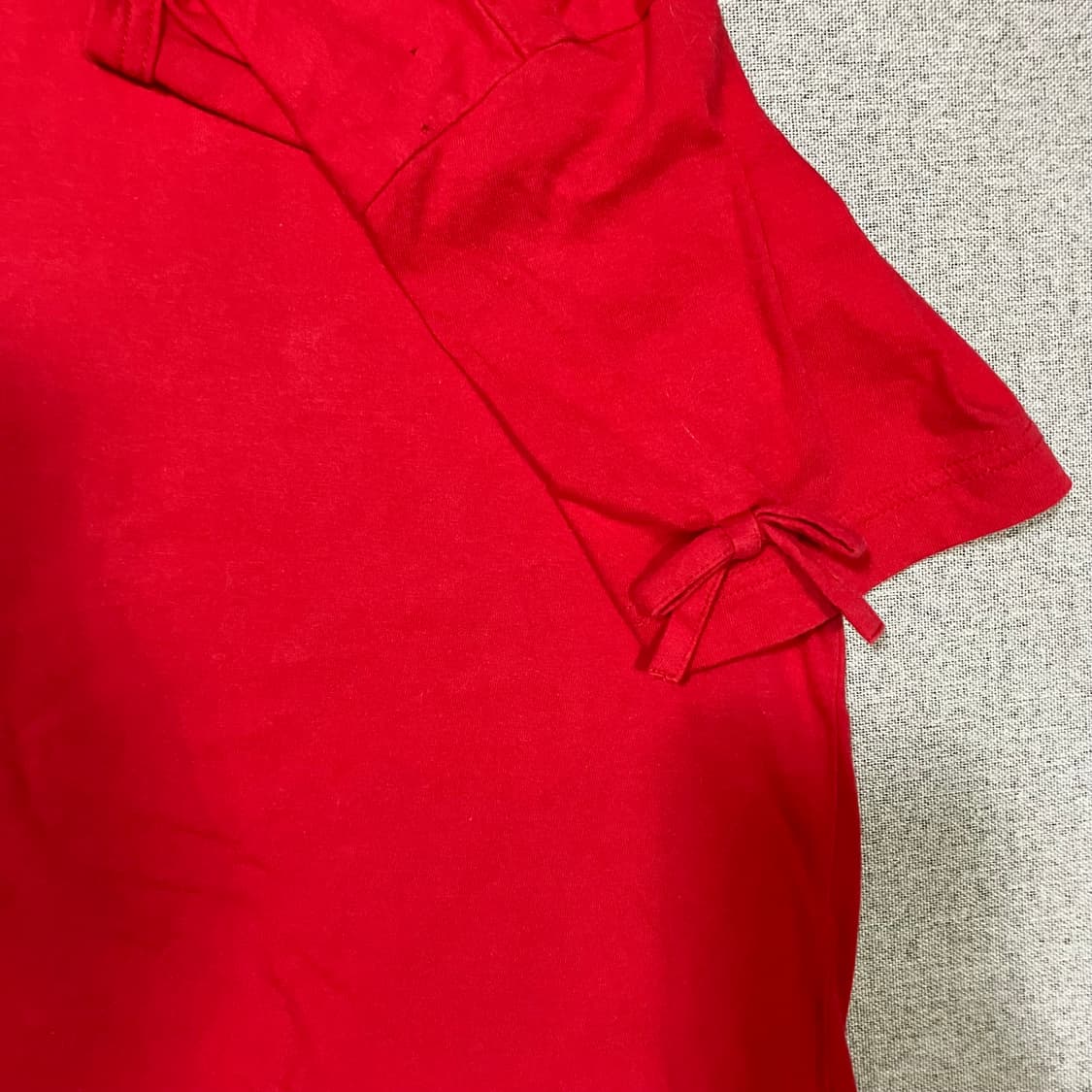 [S] 꼼데가르송 걸 보우 디테일 티셔츠 레드 상품이미지2