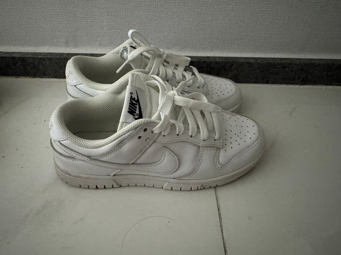 나이키 덩크 로우 상품이미지1