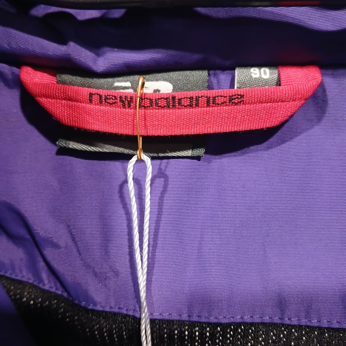 뉴발란스 보스턴 윈드브레이커 후드 자켓 퍼플 상품이미지3