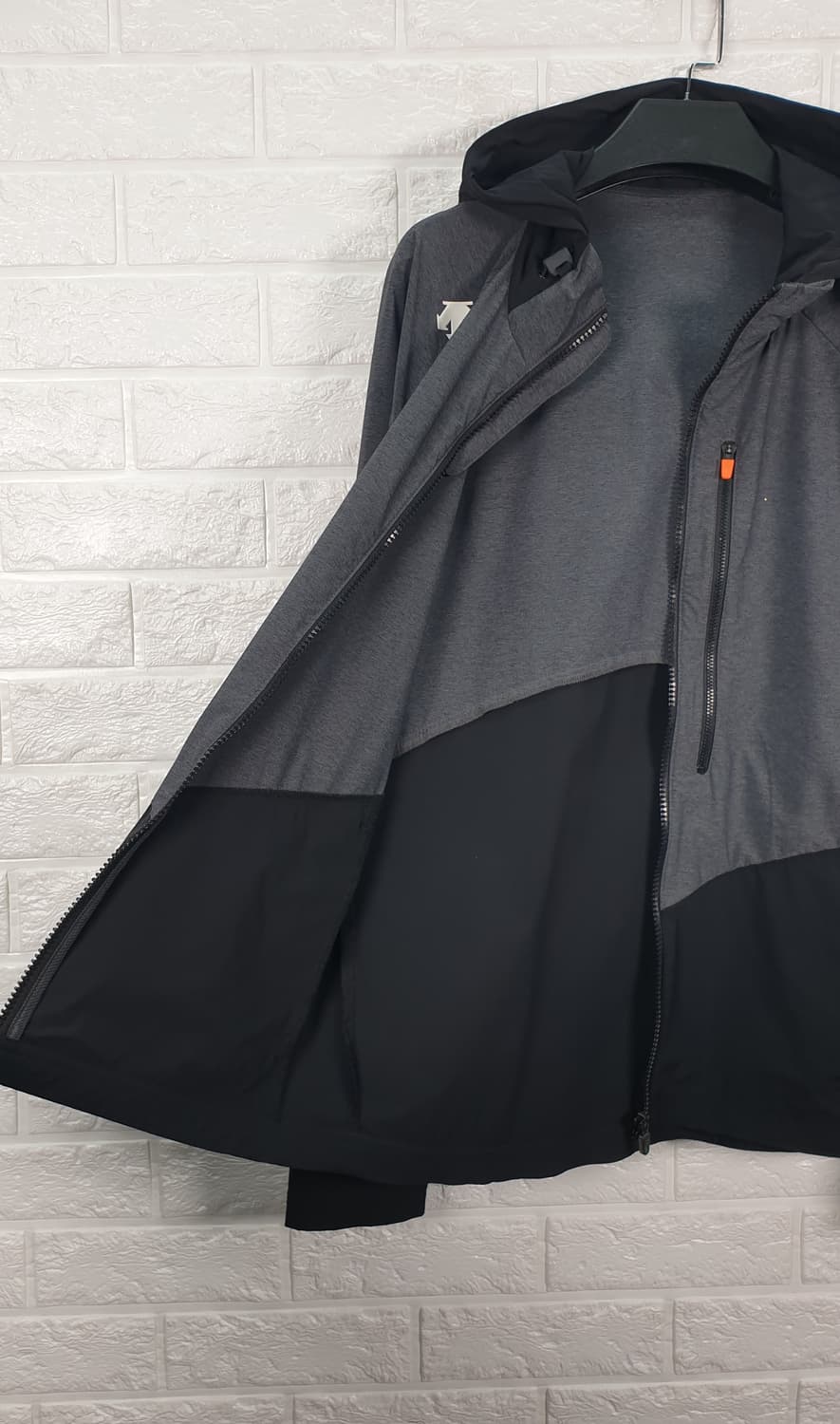 [100]데상트 기능성 후드집업 상품이미지6