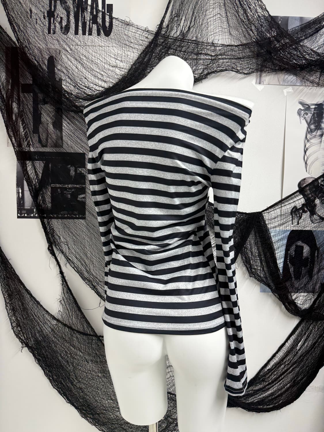 Punk mood off shoulder longsleeve 상품이미지3