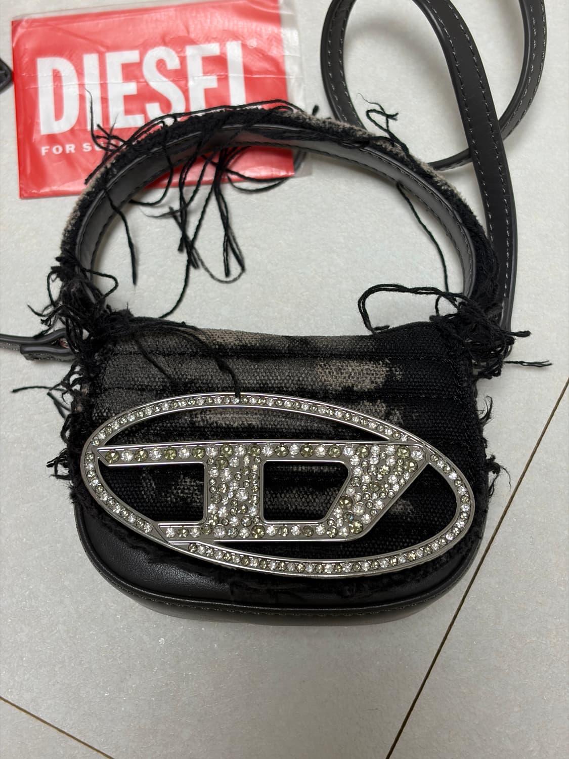 Diesel 1DR XS 미니백 블랙 상품이미지3