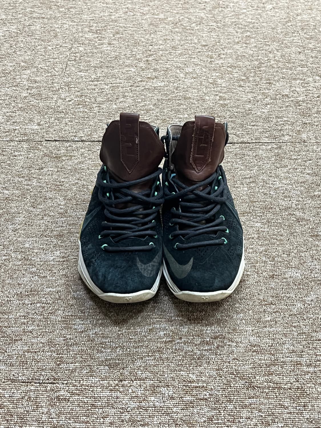 나이키 르브론 10 EXT 블랙 스웨이드 농구화 265 상품이미지2