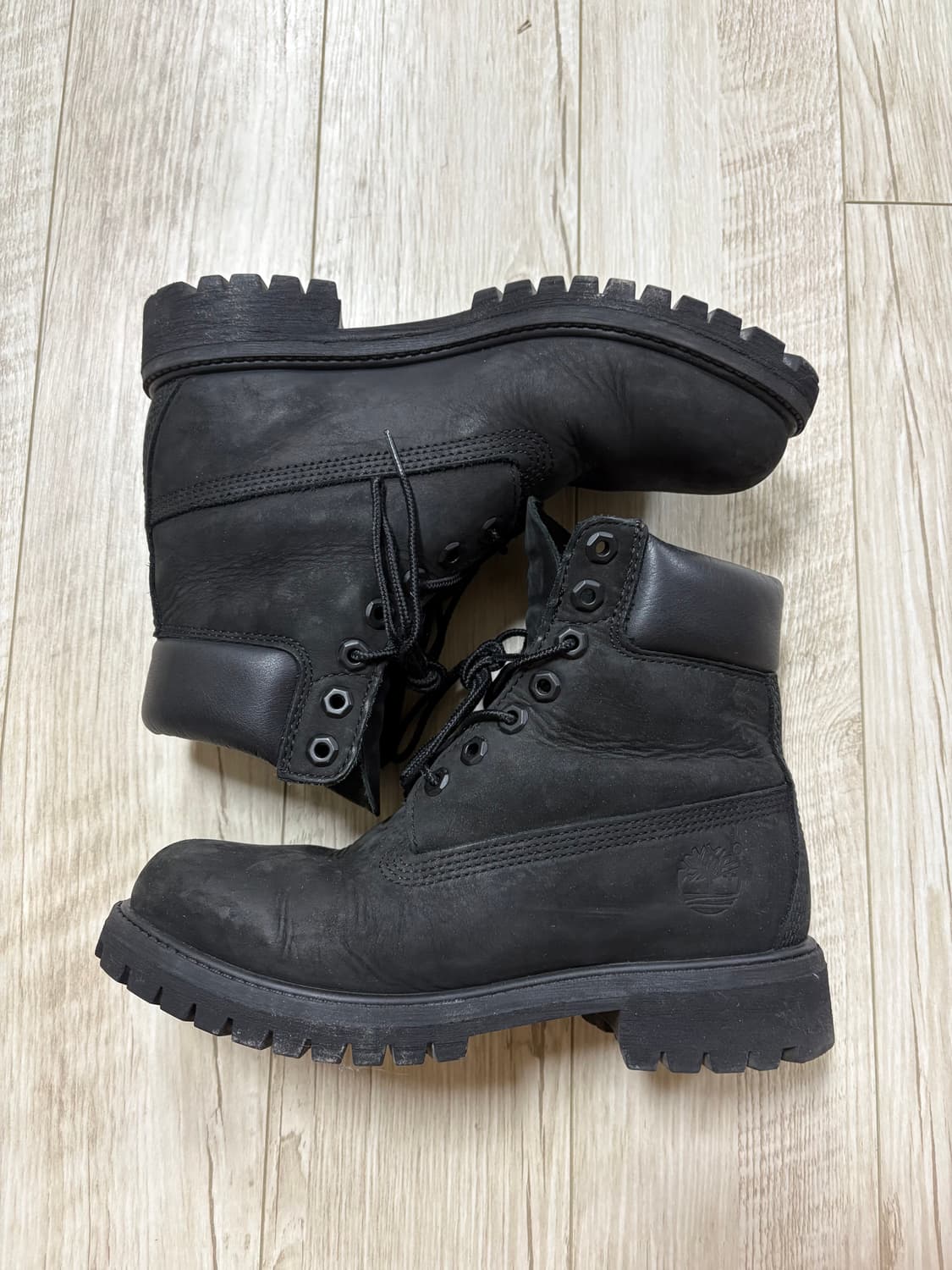 팀버랜드 프리미엄 6인치 워커 부츠 블랙 240 상품이미지2