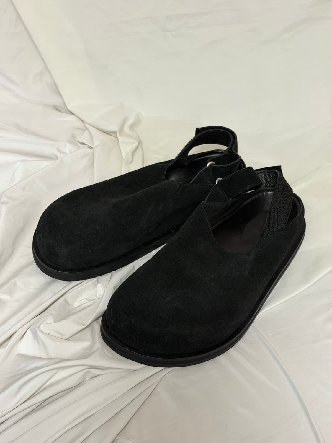 스튜디오 니콜슨 스웨이드 블랙 뮬 슬리퍼 상품이미지1