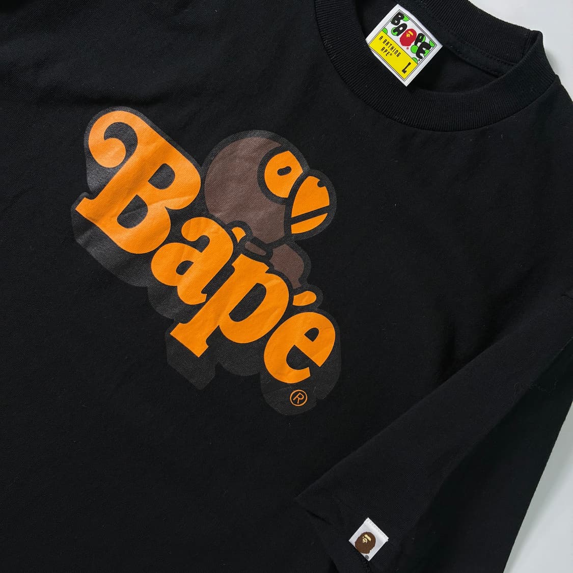 Bape  베이프 마일로 온 블랙 반팔티셔츠  상품이미지3