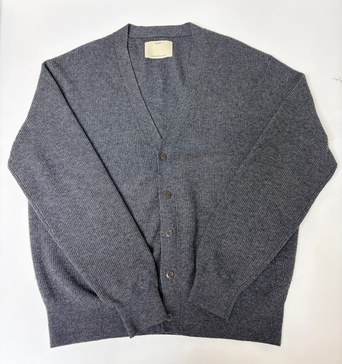 포터리 컴포트 가디건 차콜 3 상품이미지1