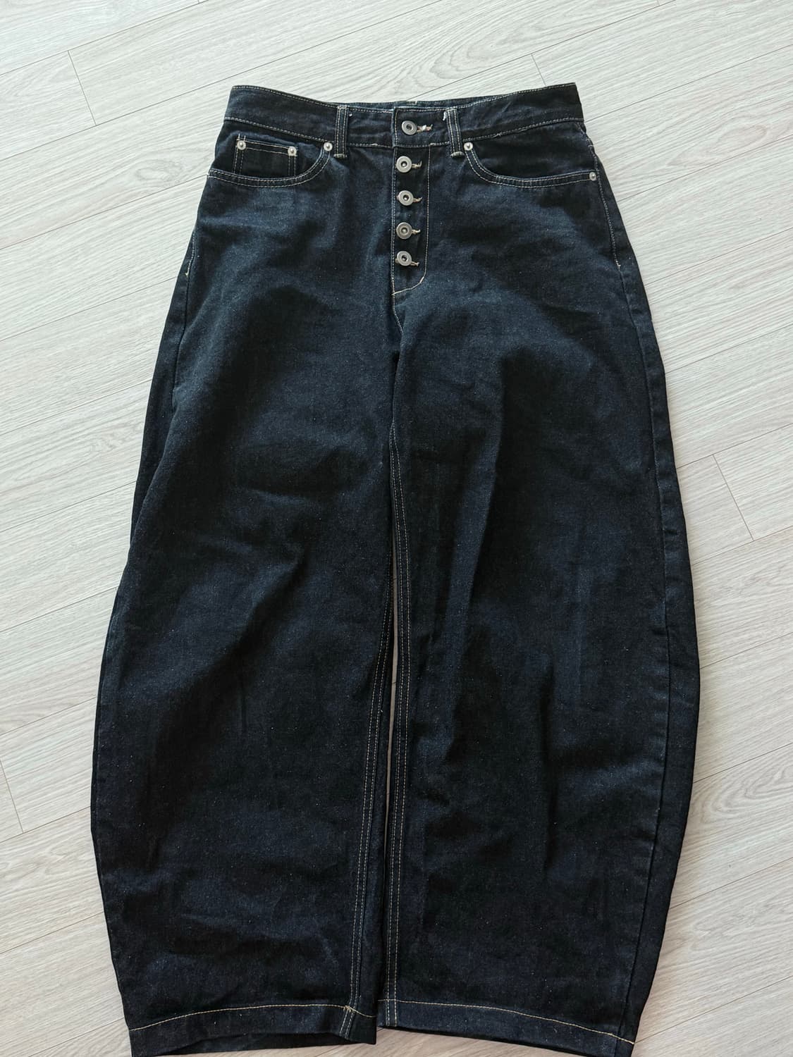 5버튼 생지데님팬츠 상품이미지1