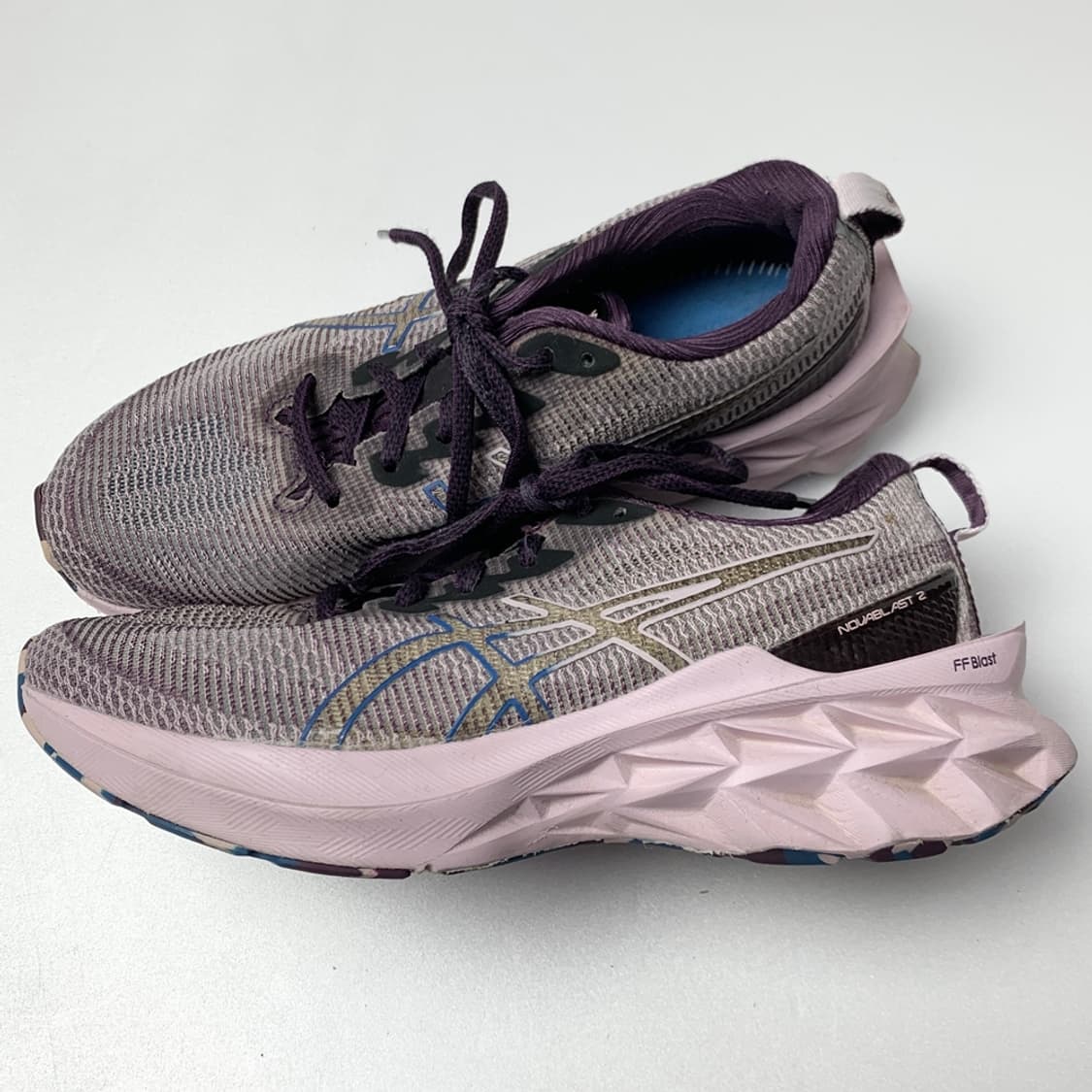 [235/정품] Asics 아식스 노바블라스트2 여성 운동화신발 상품이미지1