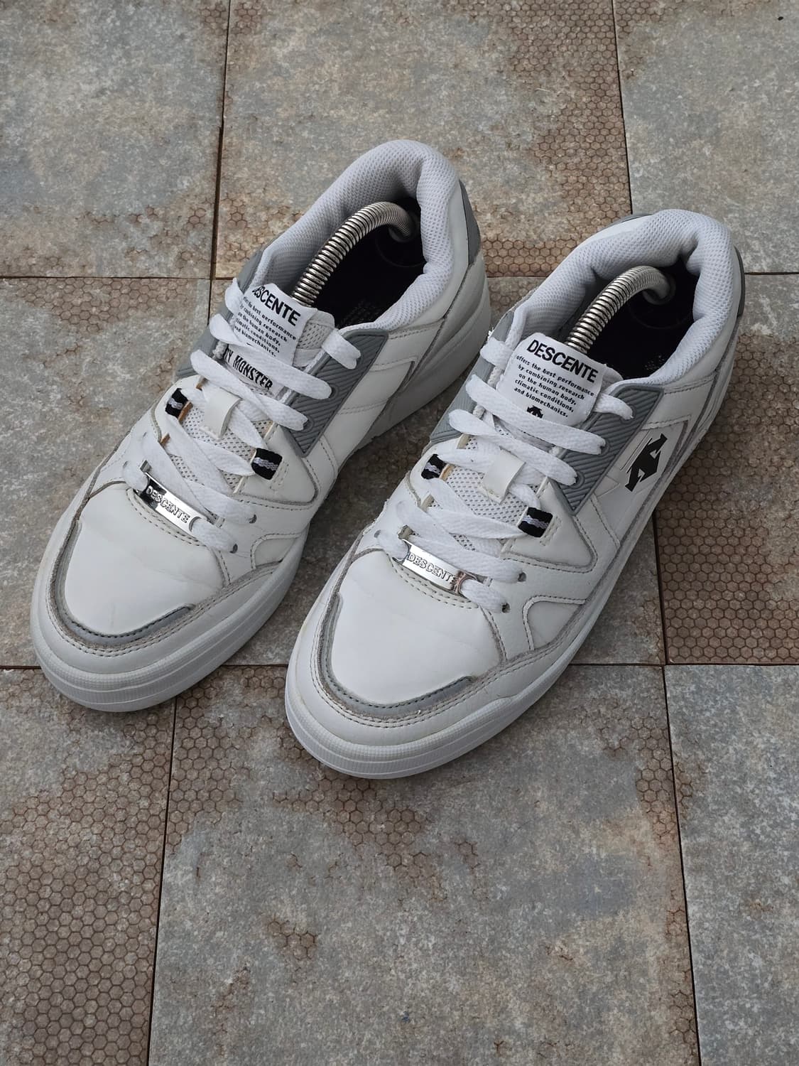 (245)데상트 시티 클래식 화이트 상품이미지1