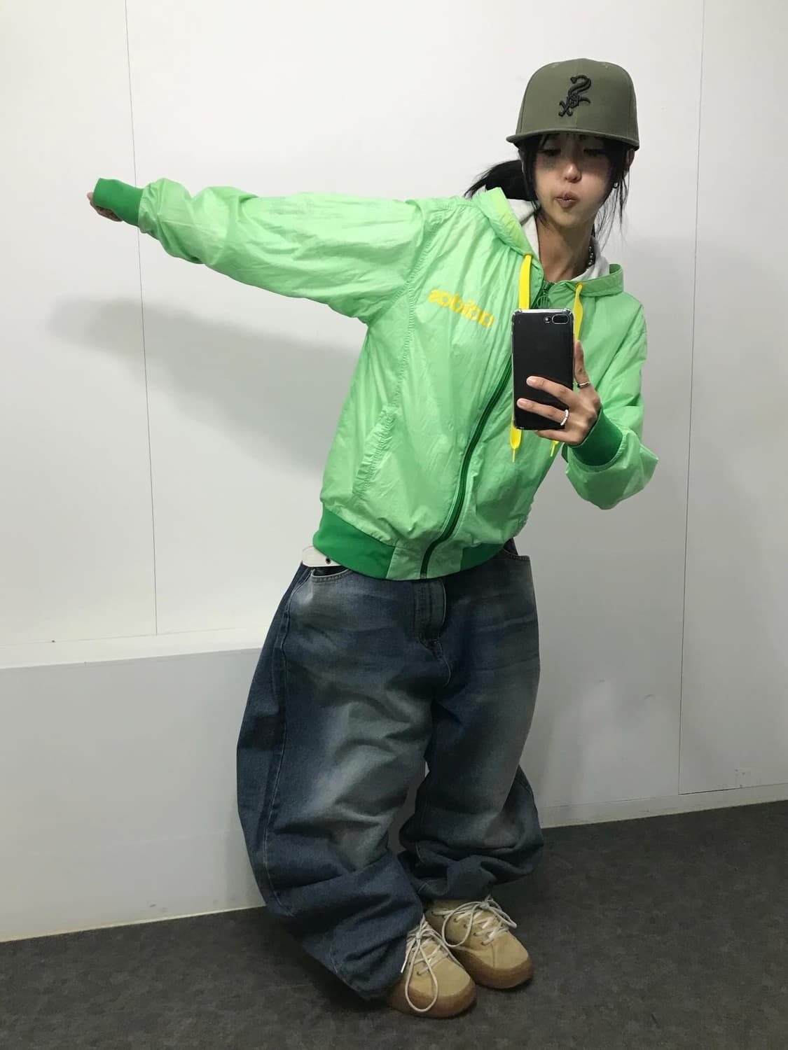 Adidas Old School Windbreaker 상품이미지4