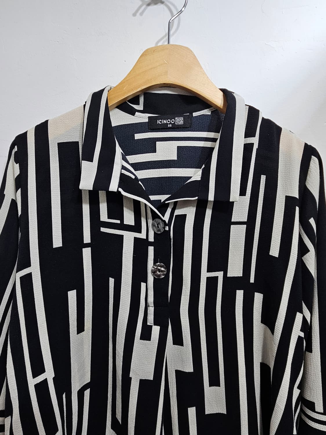 이신우(ICINOO) 기하학패턴 7부 소매 블라우스 88 상품이미지2