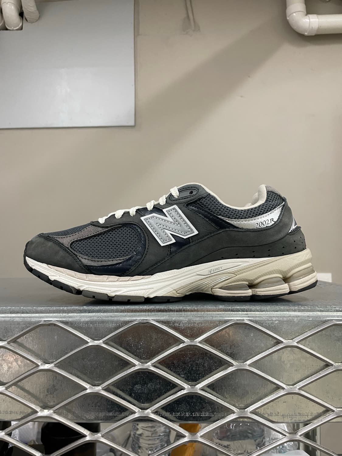 뉴발란스 2002r 빈티지 블랙 275 (gr-4115) 상품이미지1