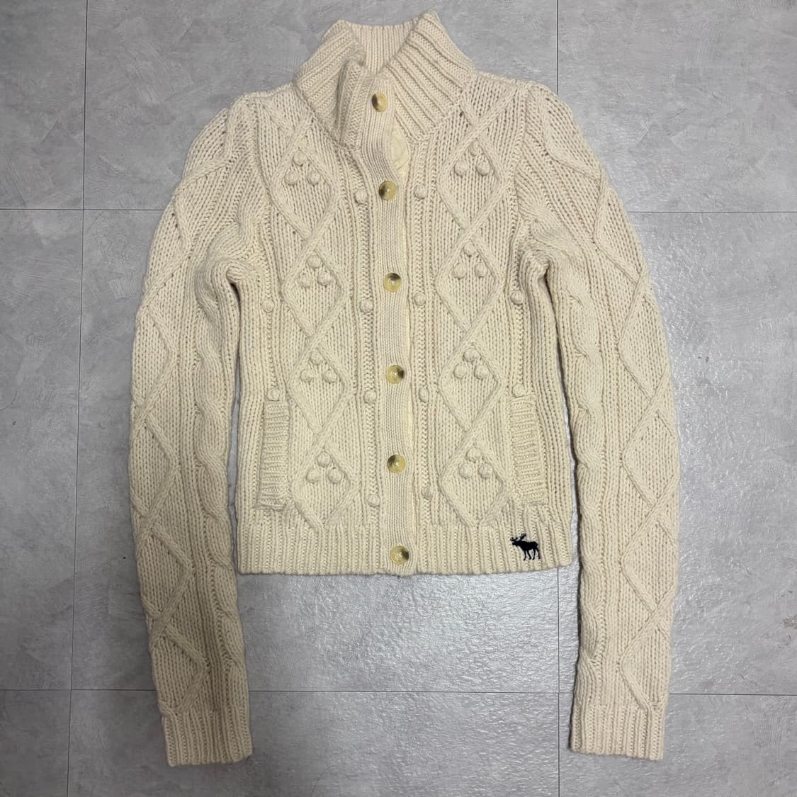 아베크롬비 빈티지 크림 니트 상품이미지1