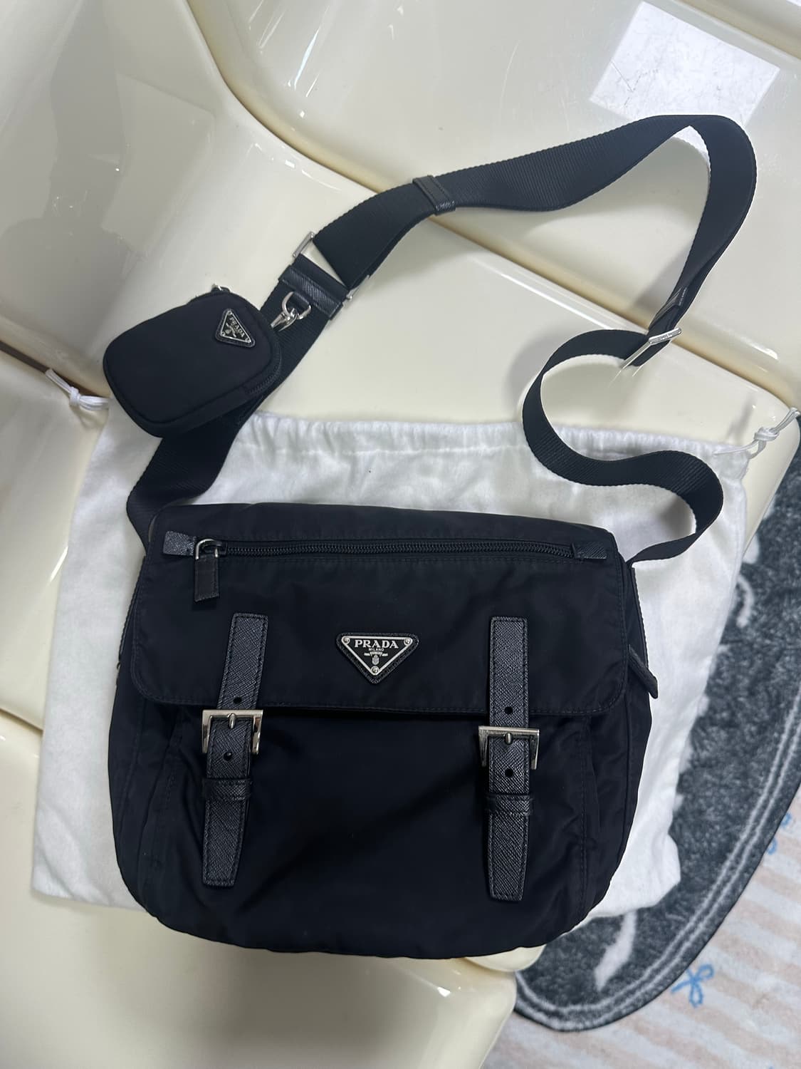 [A+ 정품] 프라다 메신저백 신형 내장칩 상품이미지2
