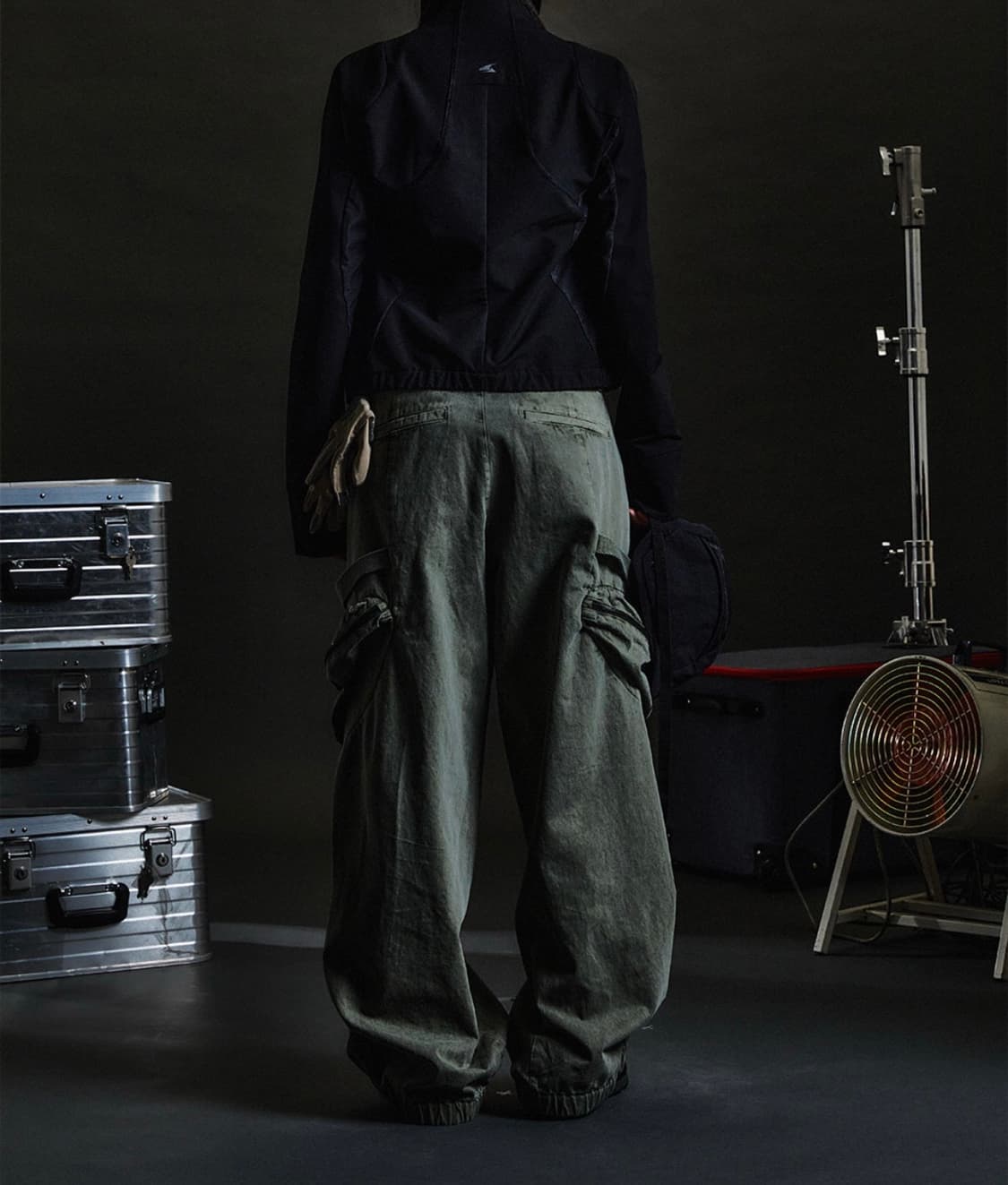 [2] 디프런티스 개러지 포켓 팬츠 애쉬 카키 상품이미지4