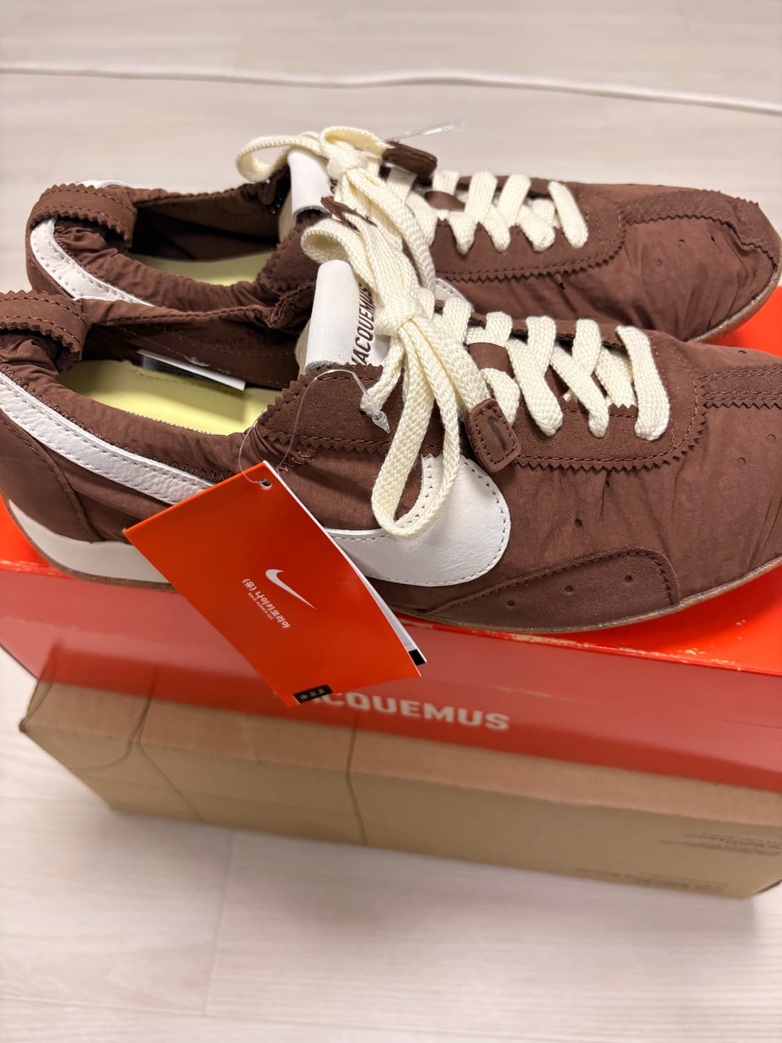 (275)나이키x자크뭐스 문슈즈 브라운 상품이미지2