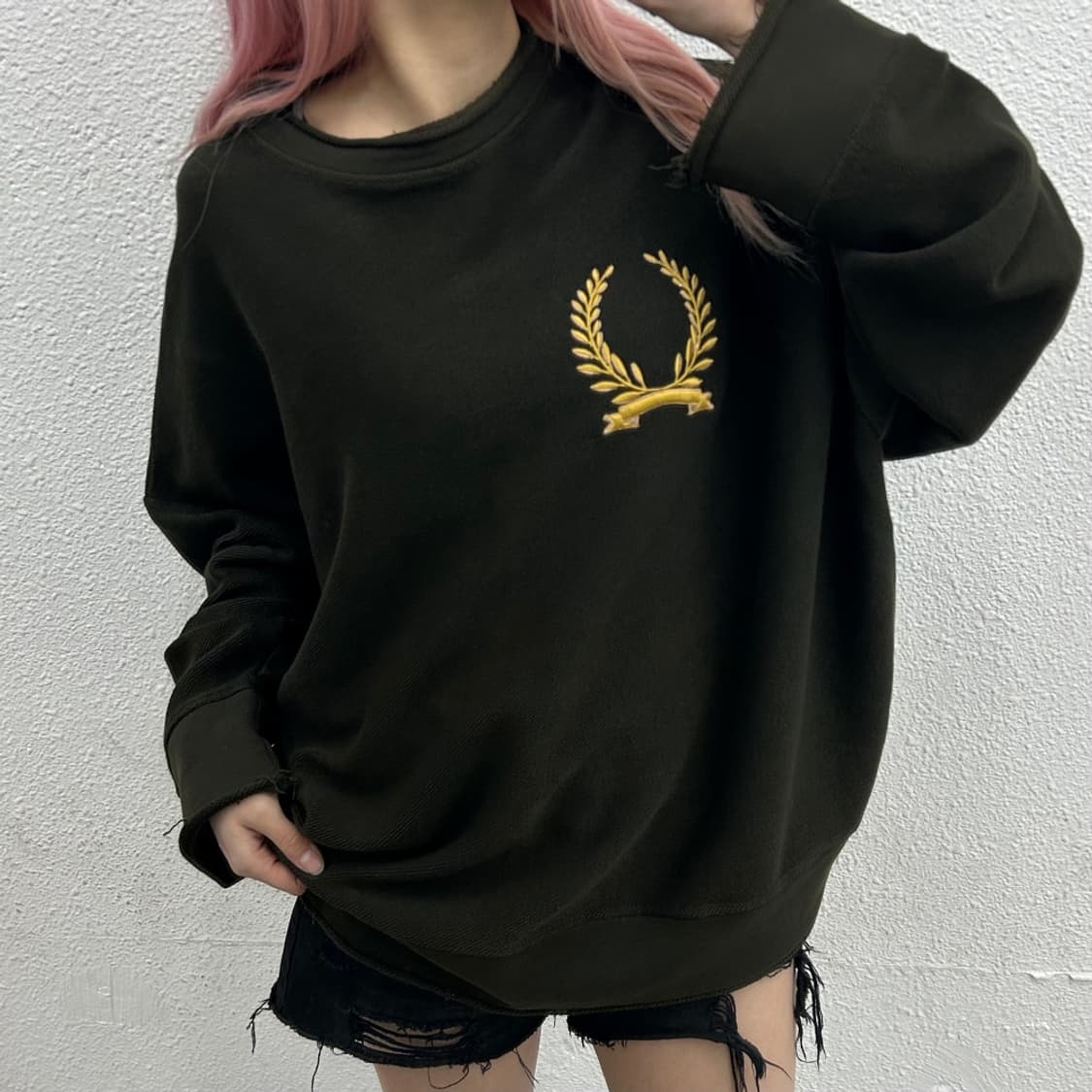 요하닉스 골드 리스자수 카키 롱슬리브 2 상품이미지1