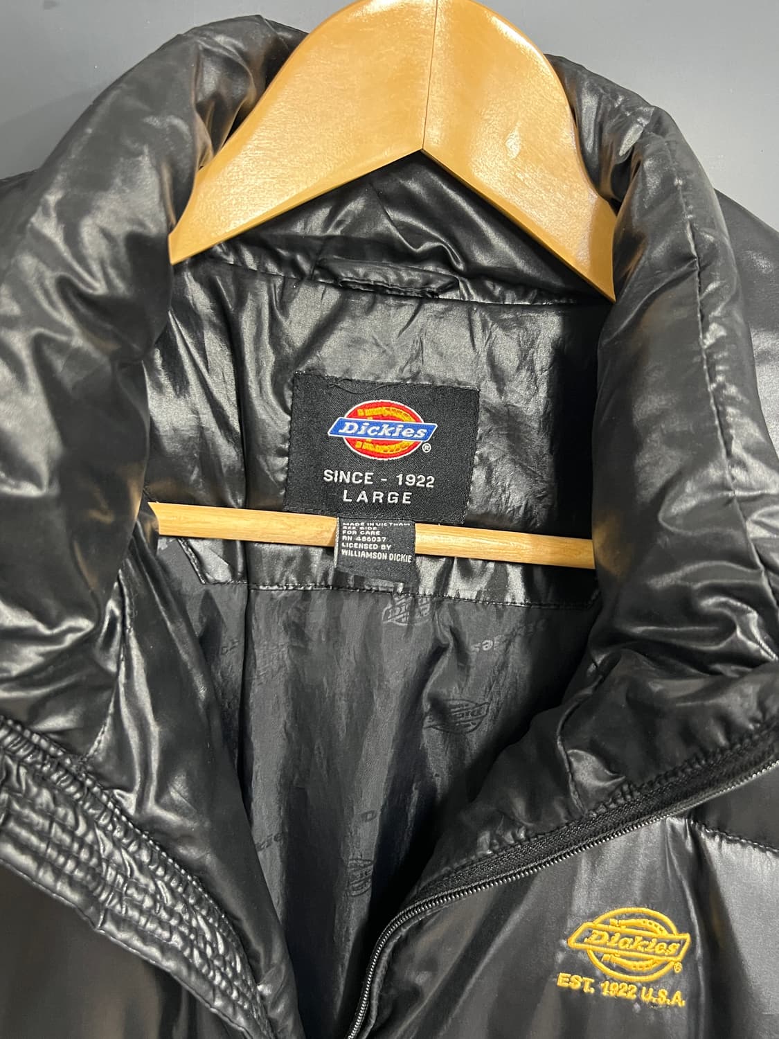 Dickies 디키즈 빅로고 유광 패딩 점퍼 상품이미지4