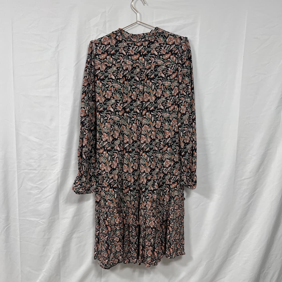 써스데이아일랜드 슬림 A라인 패턴 미니 원피스 상품이미지3