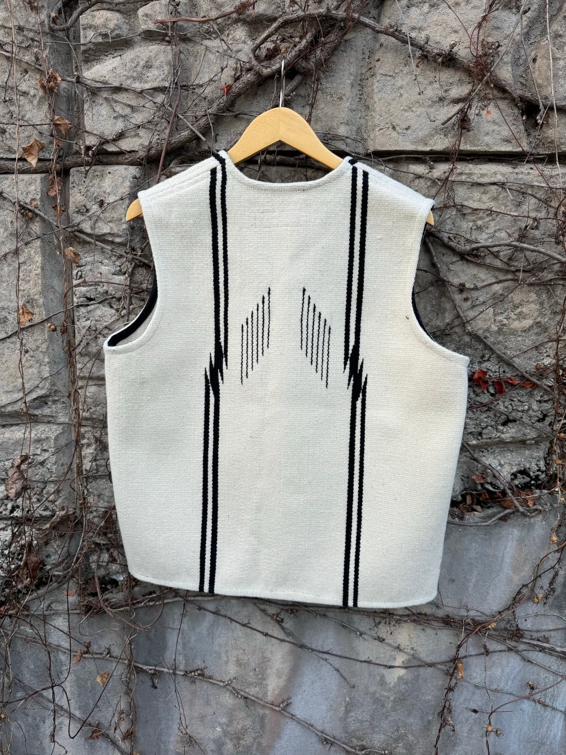 센티넬라 오르테가 핸드 우븐 울 치마요 베스트 조끼 빅사이즈 상품이미지2