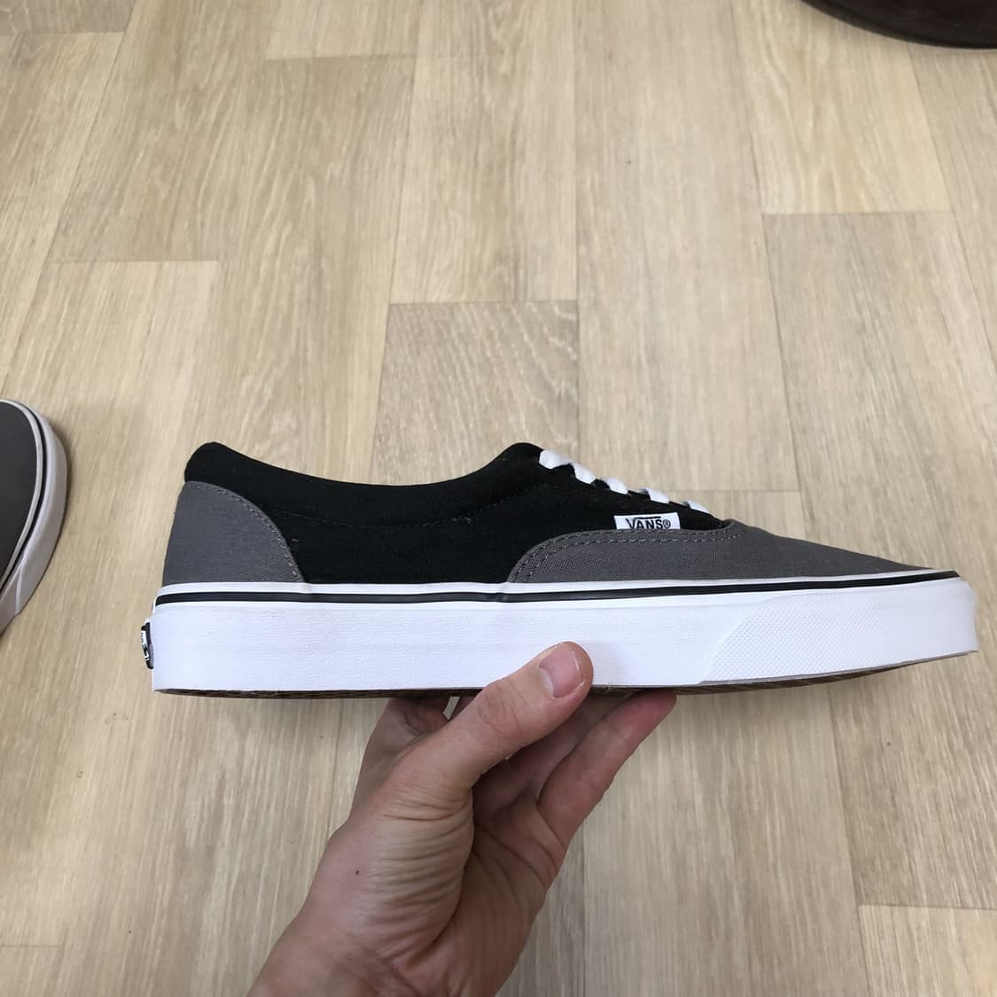(265) 새상품 반스 VANS 에라 차콜 블랙 상품이미지4
