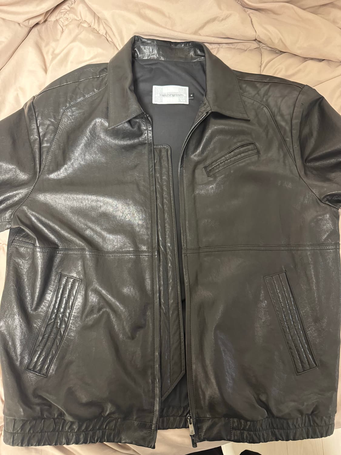 [4]해칭룸 스티치 볼륨 레더자켓 블랙 판매합니다 상품이미지2