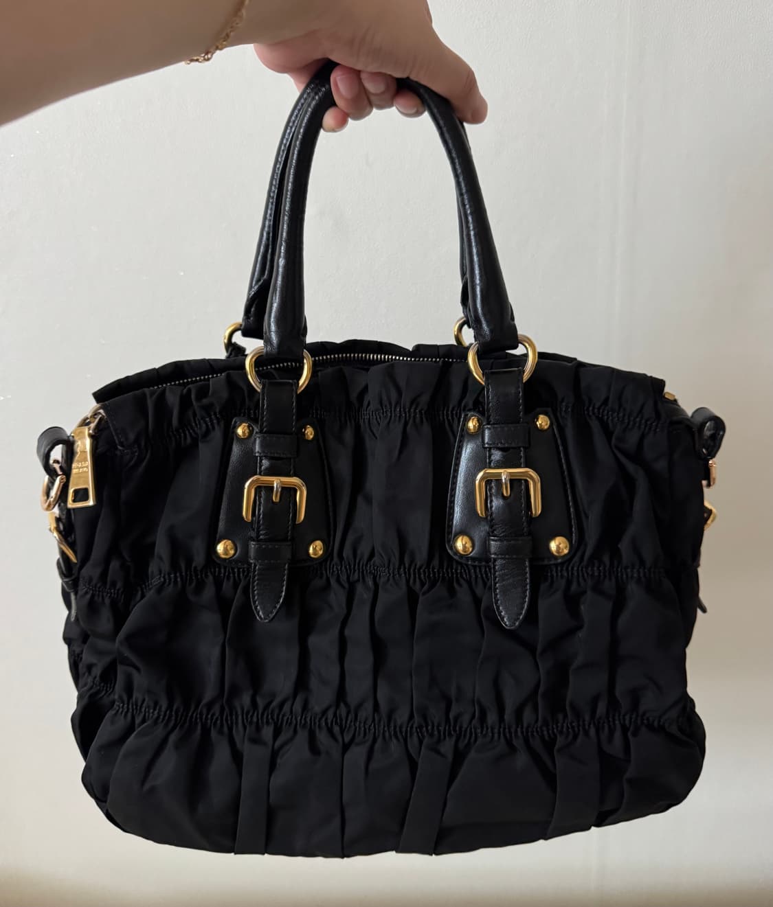 프라다 테수토 고프레 나일론 토트백 상품이미지4