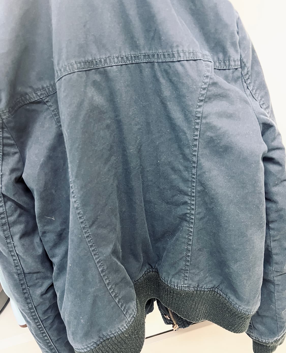 아베크롬비앤피치 네이비 후드 패딩 S 상품이미지4