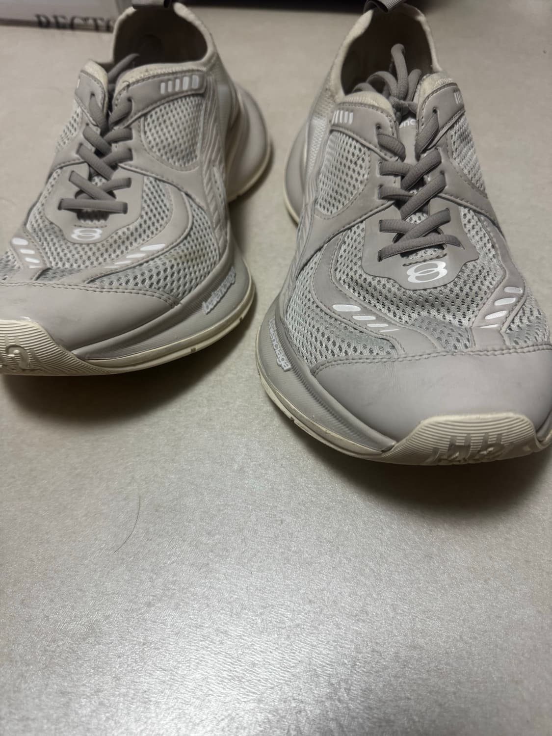 발렌시아가 서킷 스니커 42 상품이미지7