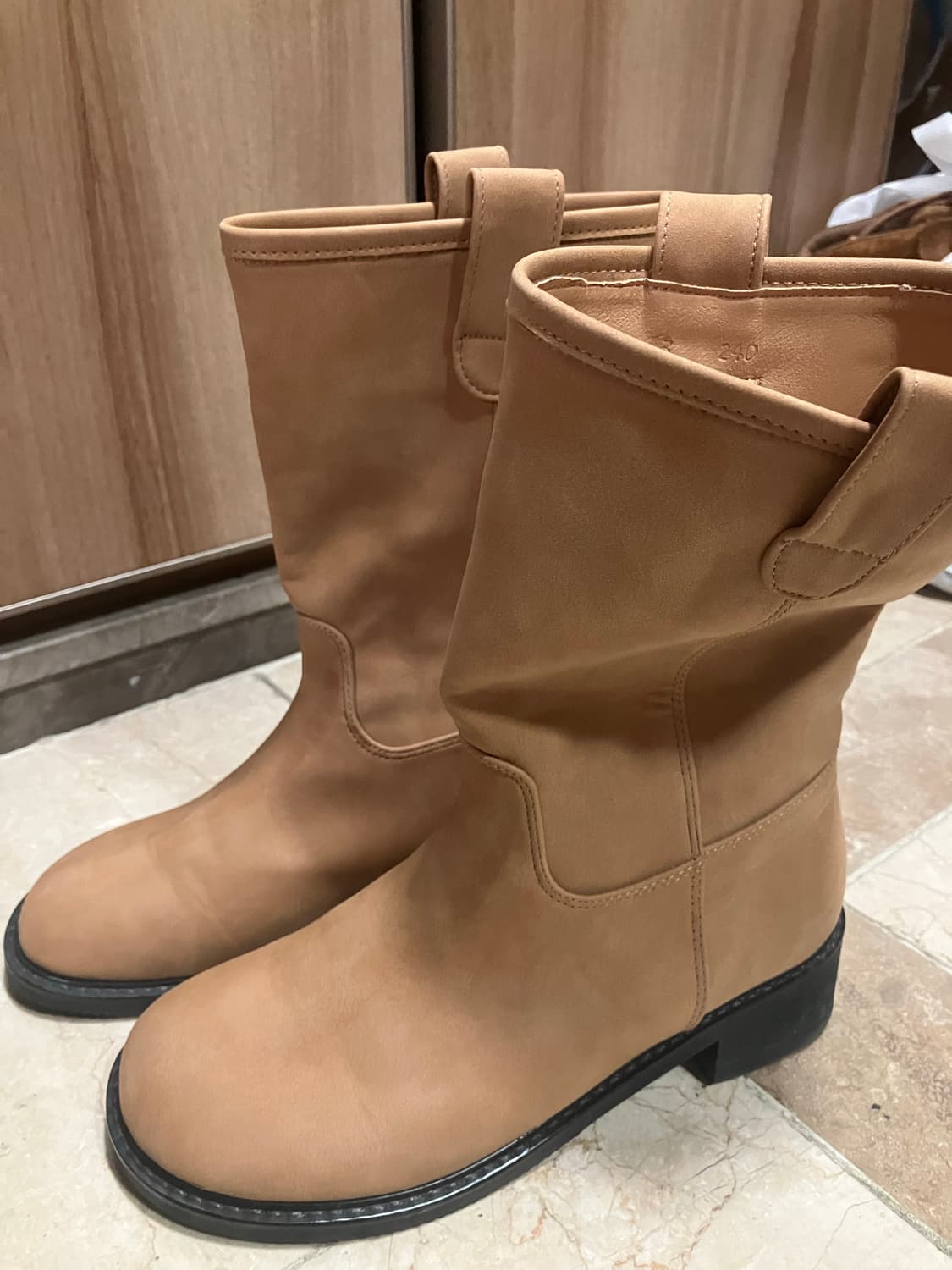 마크모크 24ss manon 빈티지 무드 미들부츠 카멜 240 상품이미지3