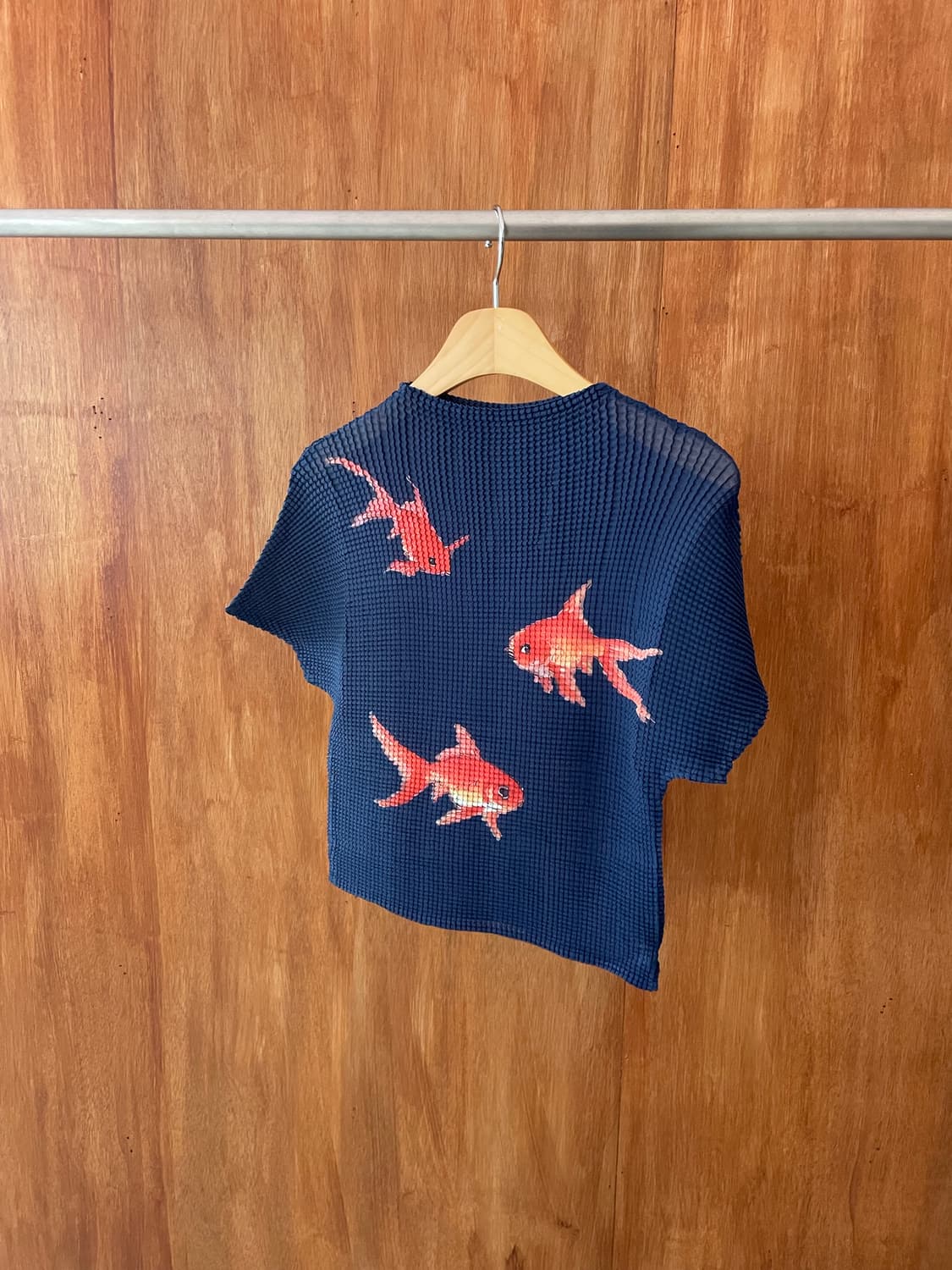 Orange fish friends pleats top 상품이미지4