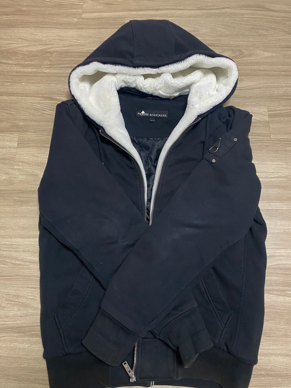 무스너클 버니 스웨터 상품이미지2