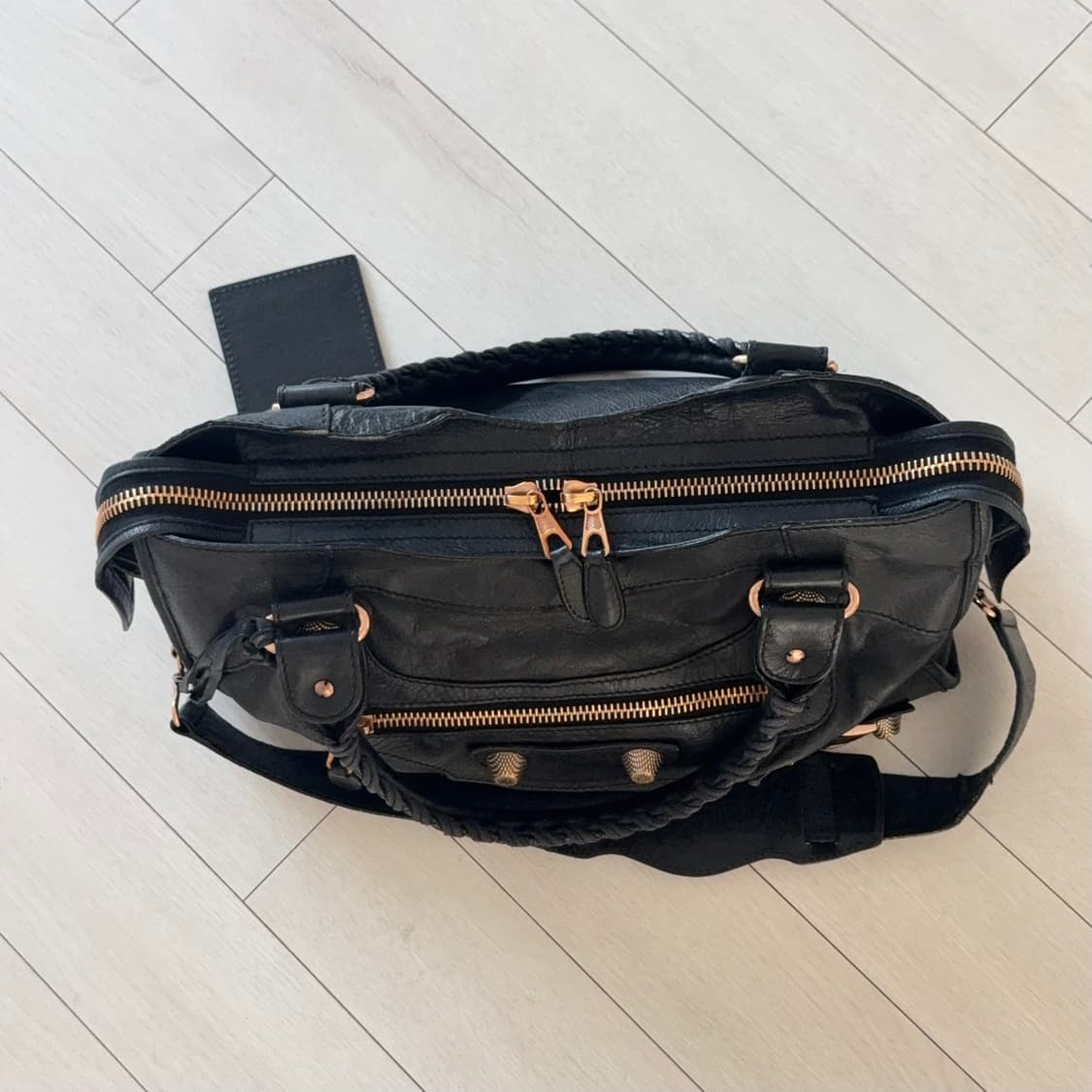 발렌시아가 모터백 블랙 미듐 상품이미지6