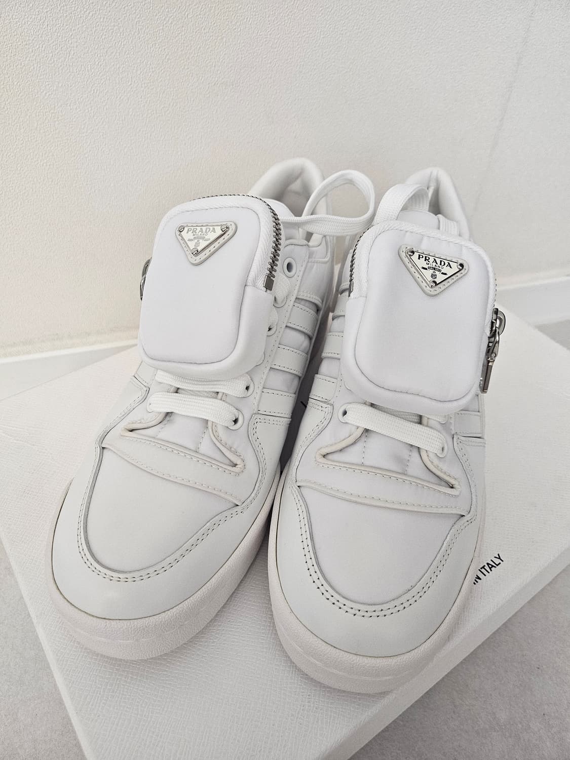 프라다X아디다스 리나일론 컬렉션 로우 스니커즈 상품이미지2