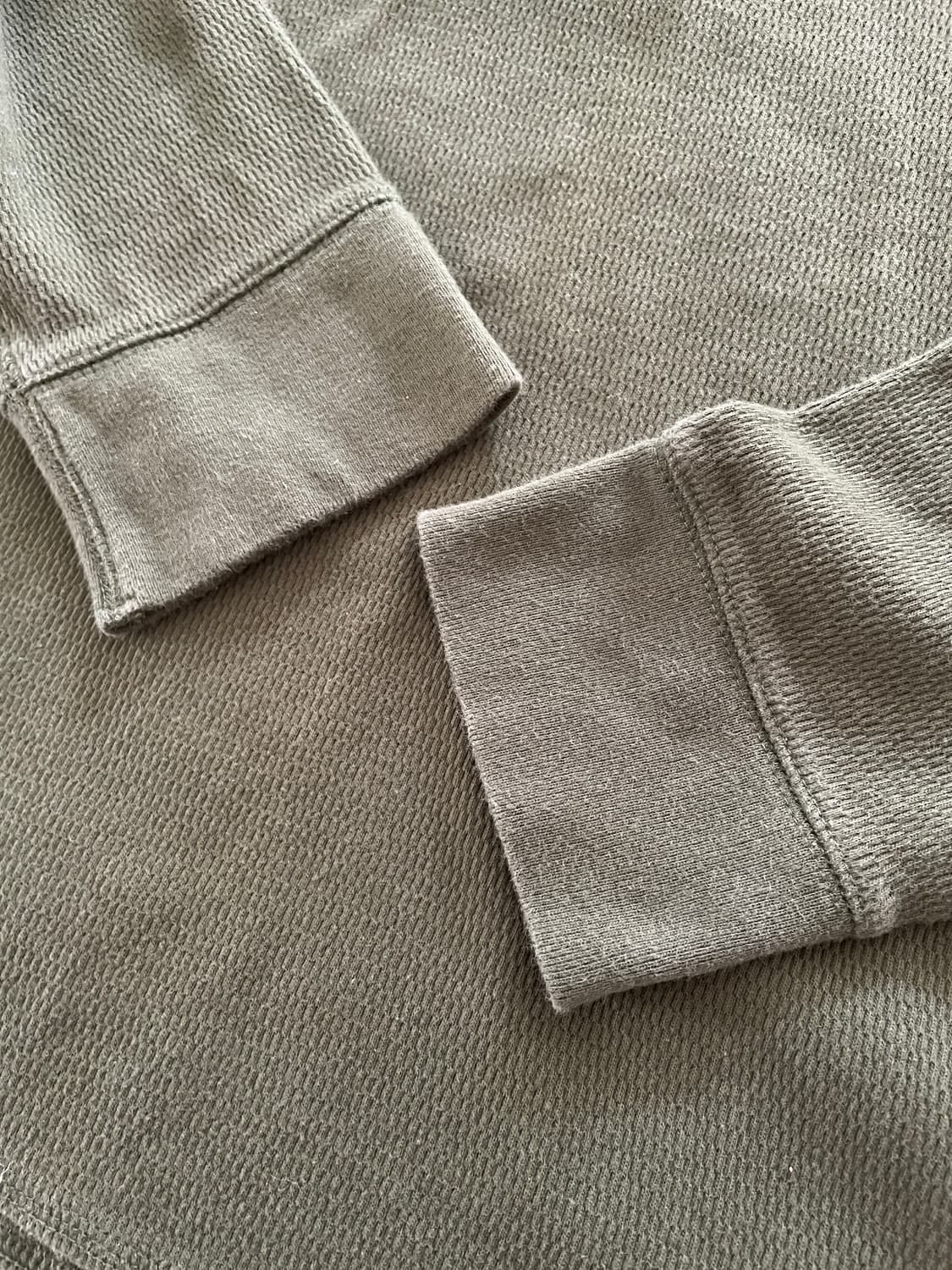 00s Old Gap Thermal Olive Long Sleeve 상품이미지9