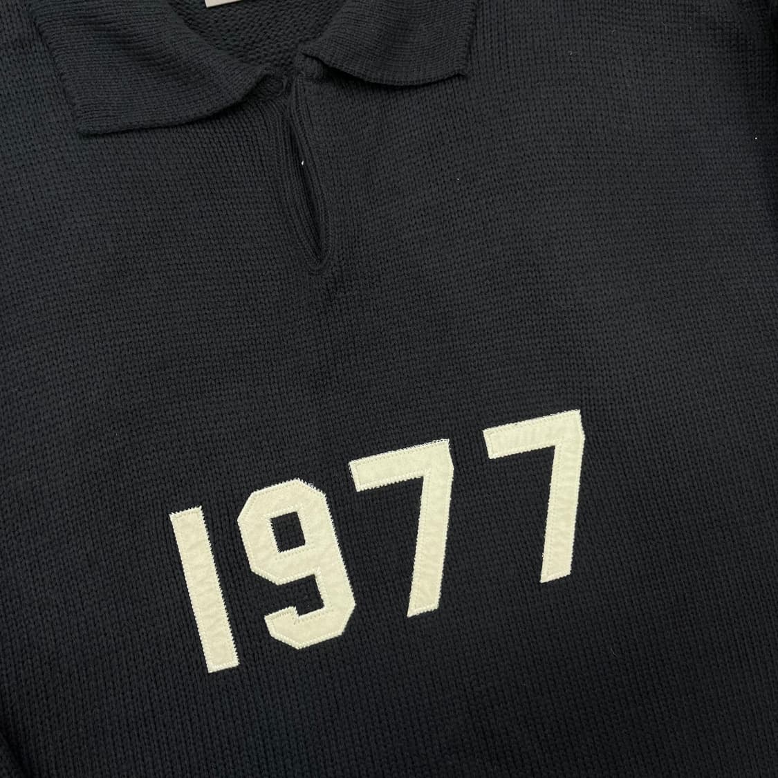 105 피오갓 에센셜 1977 카라넥 니트 상품이미지2