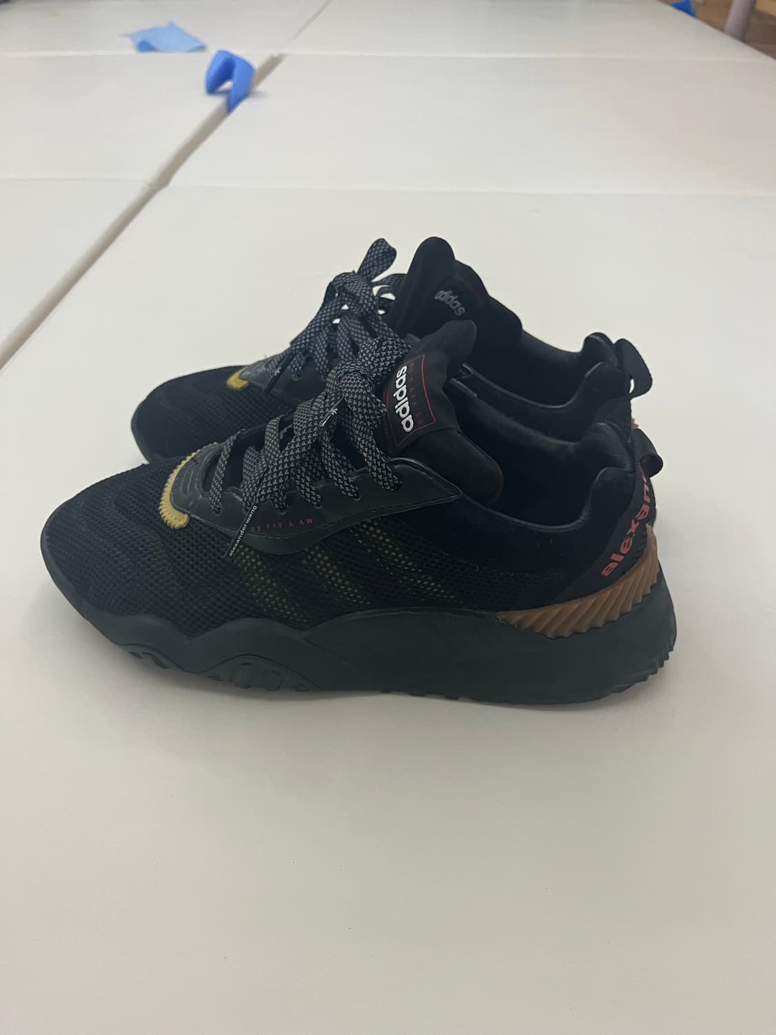 아디다스 알렉산더왕 턴아웃 275 상품이미지3