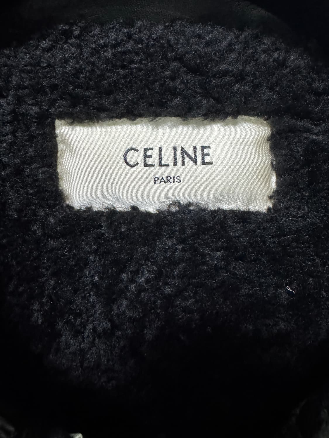 셀린느 19fw 블랙 색상의 셀린느 양털 레더 자켓 상품이미지6