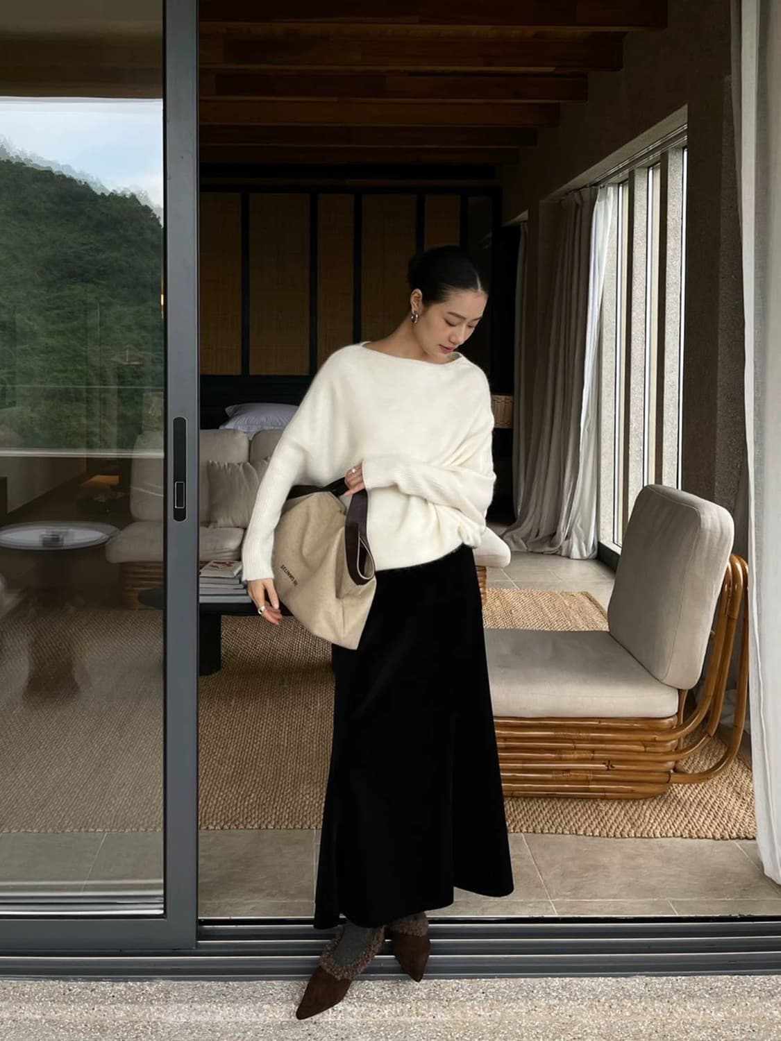 아이보리 오버핏 니트 상품이미지3