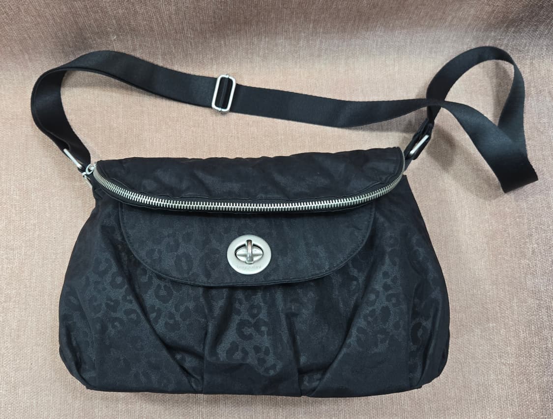 베가리니 대형 크로스바디 백 상품이미지1