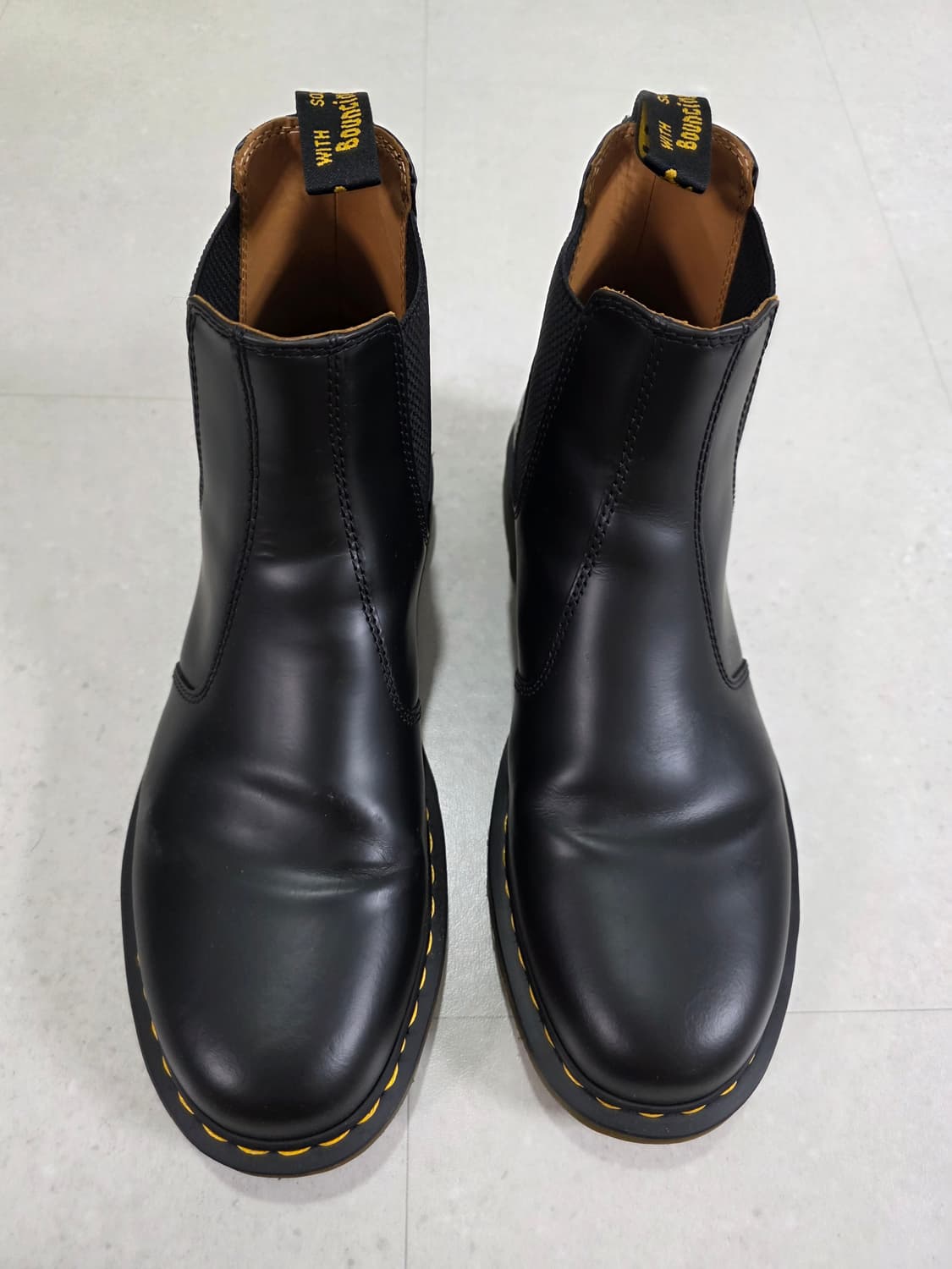 닥터마틴 블랙 2976 YS 첼시 부츠 300 상품이미지1