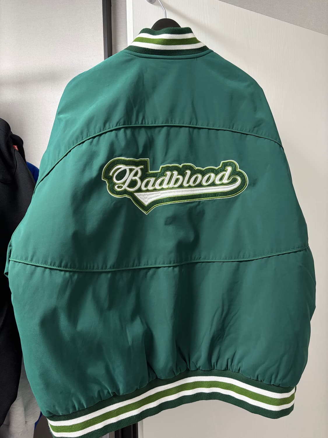 배드블러드 패딩 바시티자켓 M 상품이미지2