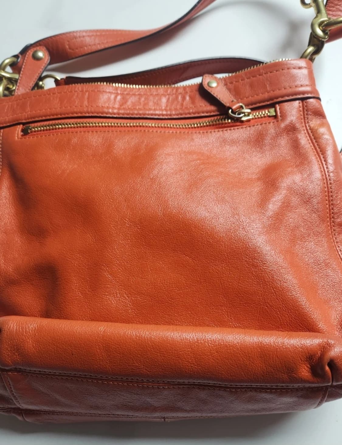 코치 오렌지 가죽 숄더백 상품이미지3