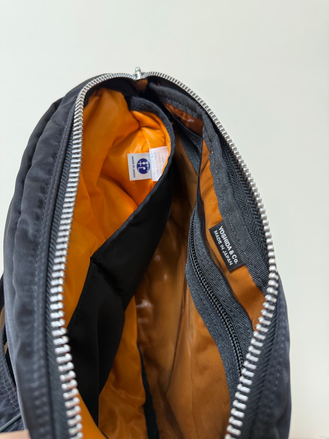 (신형) PORTER 포터 탱커 반달 숄더백 블랙 상품이미지10