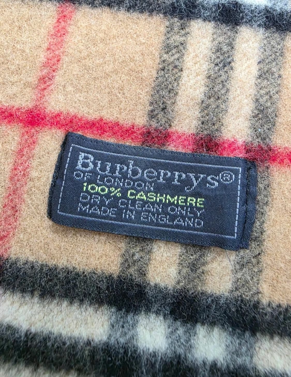 버버리 클래식 체크 캐시미어 머플러 상품이미지6