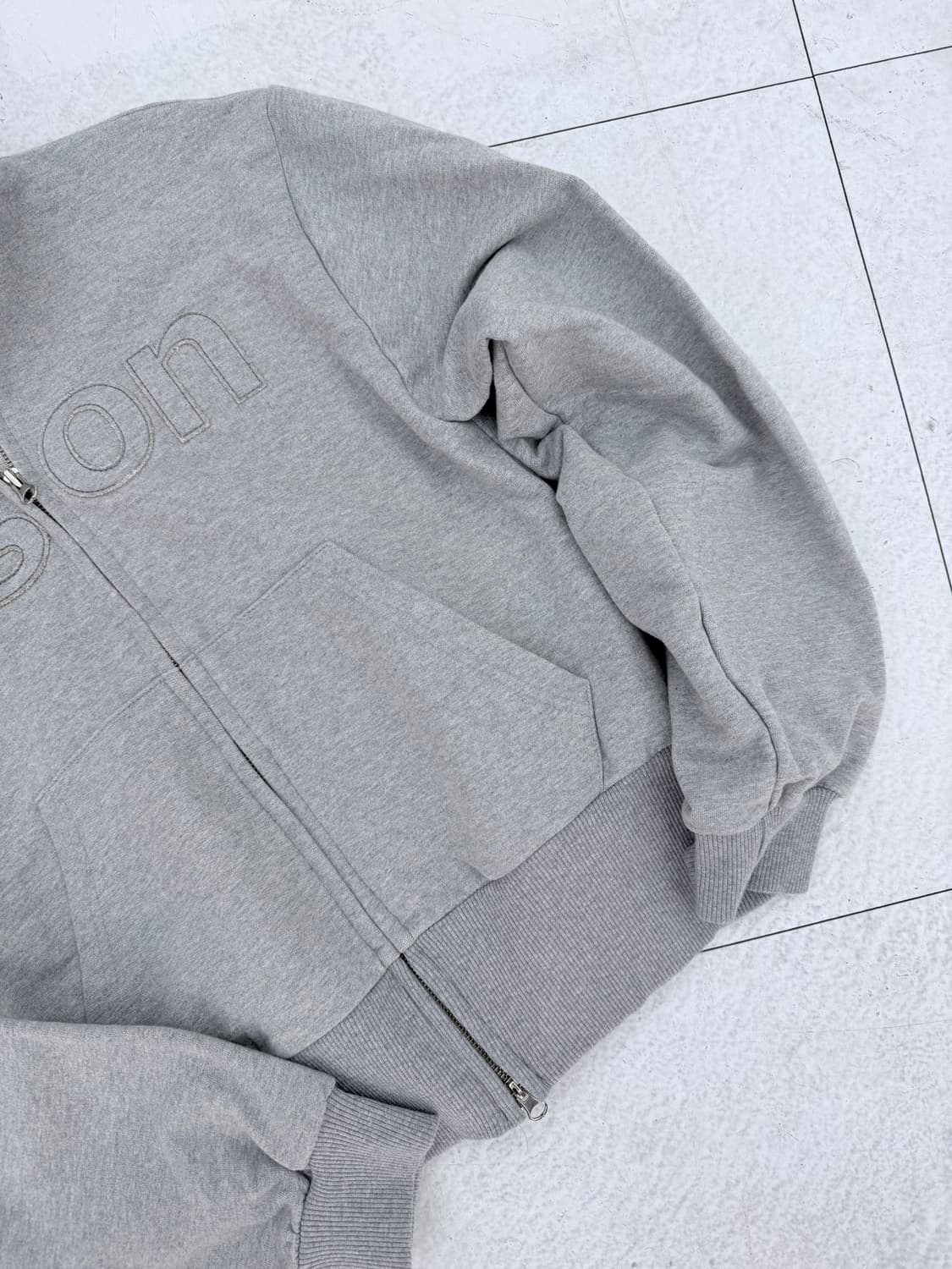 애즈온 BAY SWEAT ZIP-UP / GRAY 상품이미지3